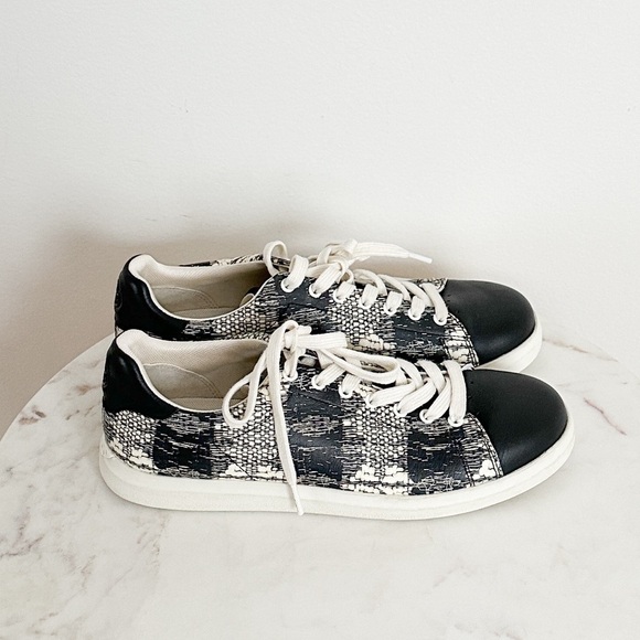 Tory Burch Howell Court Sneaker BLACK/WHITE Printed Leather Size 9 Worn Once - Picture 8 of 9